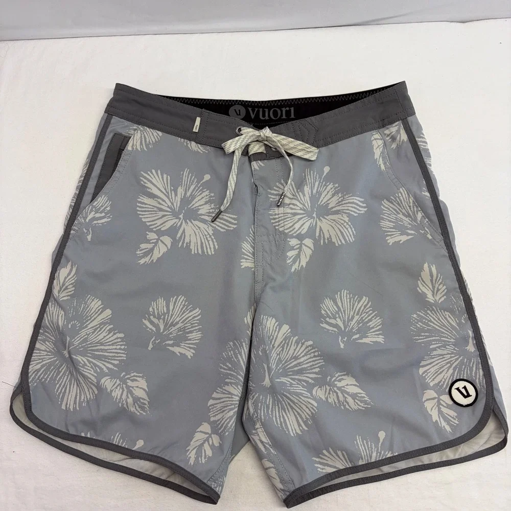 Vuori Cruise Board Shorts Mens 28 Grey Floral Performance Surf Beachwear